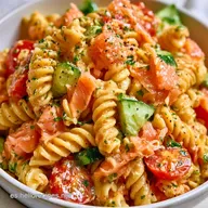 Ensalada De Pasta Con Salmón Ahumado en 20 Minutos