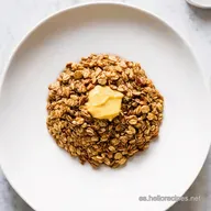 Granola con Mantequilla de Man&iacute; Crujiente y Casera